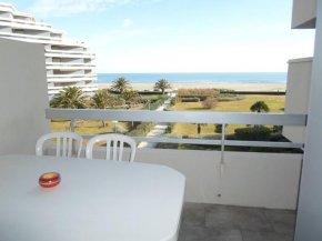 Отель Appartement Vue Mer 208  Кане-Ан-Русийон